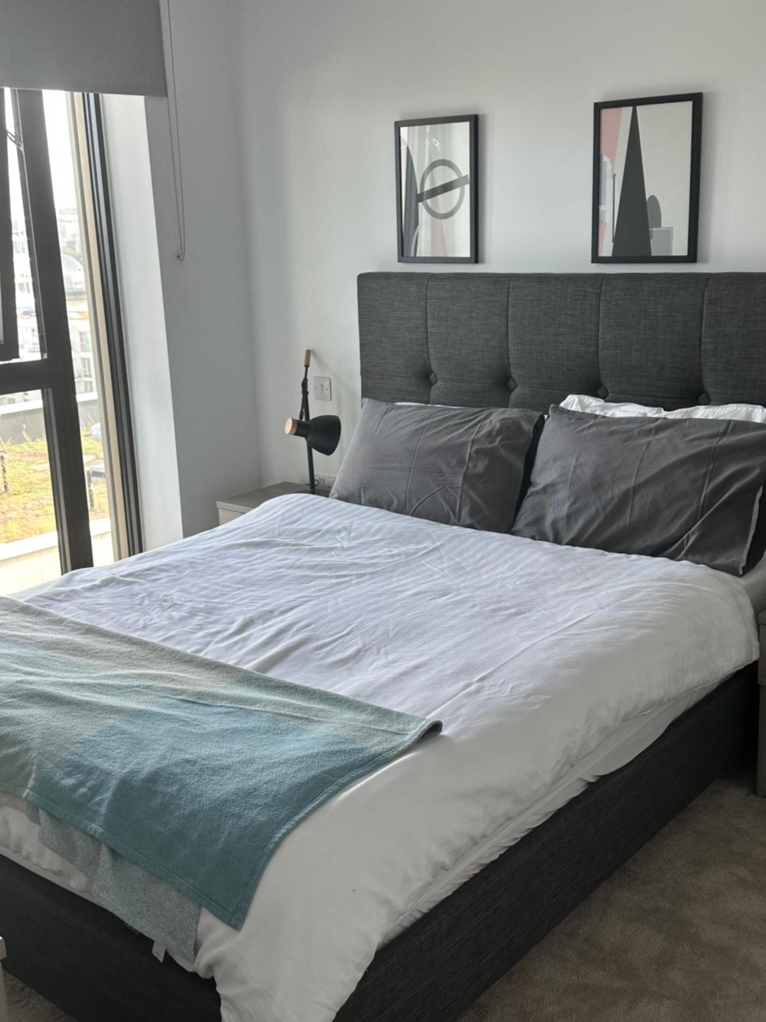 Spacious Modern 1 Bed Apartment. * Londen